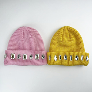 Direct Factory Unisex Beanie Hat Solid Color Flock Print Letter Pattern Street Style <b>Winter</b> <b>Cap</b> Adult Size 56-58CM Beanies - Product Image 4