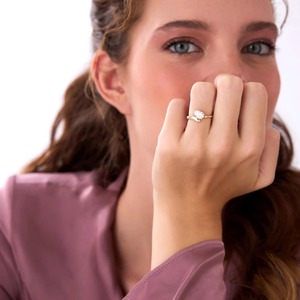 Modern Timeless Design 1 Carat Pear Shaped Lab Grown Diamond Curved <b>Solitaire</b> Engagement <b>Ring</b> 14K Gold Elegant - Product Image 6