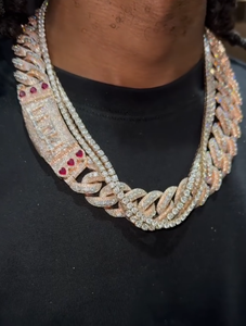 สร้อยคอเงินแท้ 925 ประดับโมอิสซาไนต์ แบบ Cuban Link พร้อมจี้หัวเข็มขัดสั่งทำพิเศษ สไตล์ฮิปฮอป ประดับเพชรแบบ Channel Set ได้รับการรับรองจาก GRA สำหรับทั้งชายและหญิง - Product Image 3