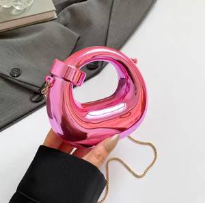 กระเป๋าถือรูปทรงวงแหวน PU สีชมพูพร้อมสายโซ่สีทอง อุปกรณ์เสริมแฟชั่นพกพาสะดวก ทุกฤดูกาล งานแต่งงาน มินิ - Product Image 1