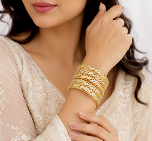 Ensemble de bracelets Kundan en laiton de créateur pour femmes, bijoux de mariage indiens, imitation plaqué rhodium, certifié par une tierce partie - Product Image 1