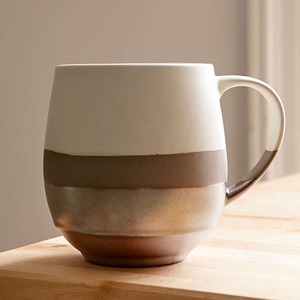 Taza de Cerámica de Moda - Diseño Clásico, Apta para Lavavajillas y Microondas, Ligera, Reutilizable, Sostenible - Regalo para Toda Ocasión - Product Image 5