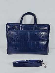 Porte-documents de bureau en cuir PU motif crocodile de qualité supérieure, avec poche avant, doubles poignées, bandoulière réglable, protection intégrée - Product Image 4