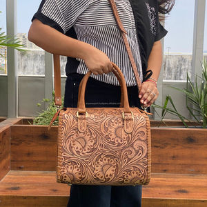 Vente chaude grande capacité en cuir repoussé à la main personnalisé sac de voyage en cuir de vachette nuit week-end sac de sport avec fermeture éclair - Product Image 4