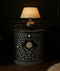 Table d'appoint antique traditionnelle française avec incrustation d'os en écaille de poisson, meuble de rangement pour salon, chambre, cuisine, salle à manger, hôtel - Product Image 2