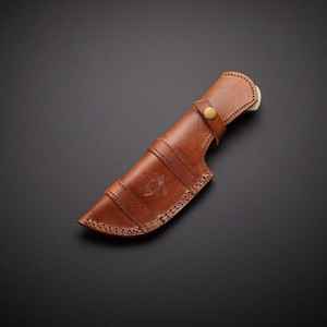Cuchillo de caza y bushcraft de hoja fija hecho a mano, de alta calidad, personalizado, de acero de Damasco, con mango de hueso y madera. - Product Image 6