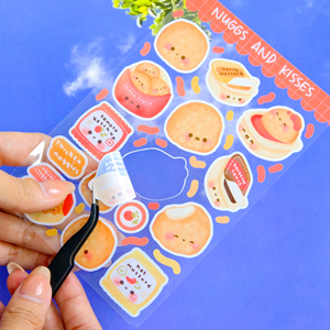 Op Maat Bedrukte Waterdichte Vinyl Stickers Etiket Stickers Zelfklevende <span class=keywords><strong>Pvc</strong></span> Kus Gesneden Vinyl Papier Afdrukken Stickers - Product Image 1