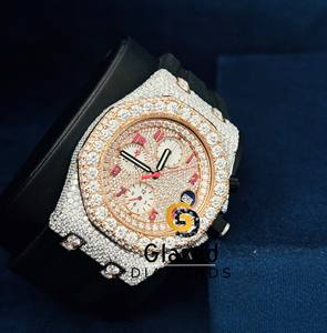Reloj de Diamantes Moissanite Multicronógrafo Personalizado Estilo Hip Hop con Esfera Analógica Rosa y Correa de Silicona Negra, el Accesorio Perfecto - Product Image 5