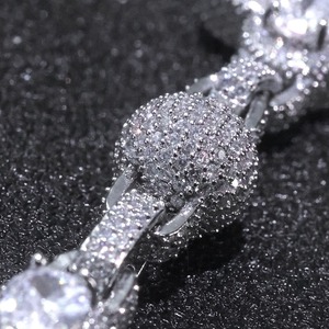 Pulsera de Perlas de Agua Dulce con Eslabones de Flor de Trébol, Chapada en Rodio, Estilo Hip Hop, Lujosa y Moderna para Hombre - Product Image 5