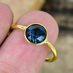 Anillo de Zafiro Azul Natural de 5mm, Gema Redonda, Oro de 18k sobre Plata de Ley 925 - Product Image 2