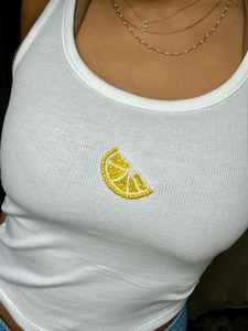 Collar con Bordado Intrincado de Cuentas de Vidrio, Joyería Artesanal para Fiestas, Eventos y Looks de Noche - Product Image 3