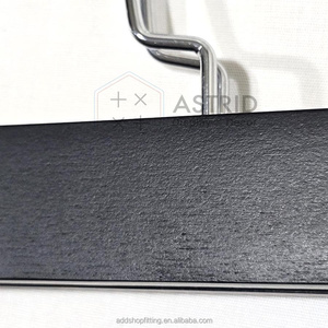 Porte-vêtements en bois 23 cm x 30 cm, à un seul niveau, durable, moderne, multifonctionnel, avec crochets, rails, pinces et cintres, pour foulards, jupes, pantalons, avec logo personnalisé - Product Image 6