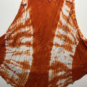 Elegante Blusa sin Mangas de Algodón Verde Oliva con Estampado Tie-Dye y Cuello Redondo para Mujer, Estilo Boho |   Vestido Casual Holgado con Corte Evase para Verano - Product Image 4