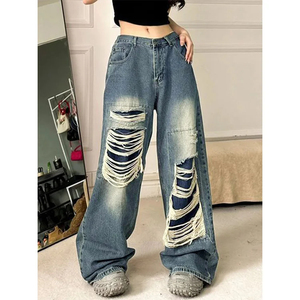 Jean baggy rétro en denim délavé coupe large pour femme, style streetwear oversize avec imprimé numérique - Product Image 2