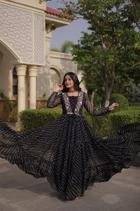 Salwar Kameez negro a rayas hasta el suelo con chaqueta bordada, de rayón, estilo tradicional holgado para mujer, estilo India Pakistán - Product Image 4