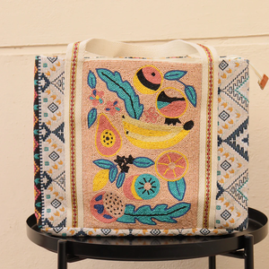 Bolso tote con cuentas - Bolso hecho a mano con diseño de peces tropicales y conchas rosas, bolso de hombro colorido para la playa de verano de Whimsy Art Craft - Product Image 4