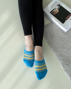 Calcetines de malla a rayas para mujer, estilo coreano, hechos de algodón peinado - Product Image 3
