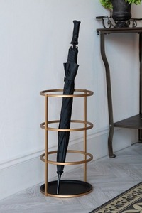 Porte-parapluie moderne en métal avec motif géométrique, finition laiton antique, décoration d'intérieur autoportante - Product Image 4