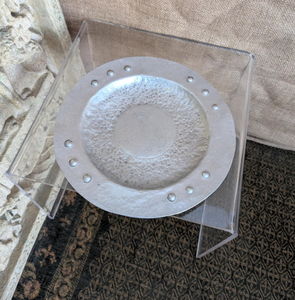 Assiette de Présentation Moderne Classique en Métal Argenté Massif, Écologique, Compatible Lave-Vaisselle, Finition Personnalisable pour Hôtels et Usage Domestique - Product Image 5