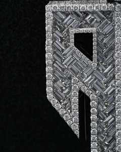 Colgante de escudo personalizado de plata de ley 925 con moissanita, joyería de collar estilo Hip Hop para cadena cubana - Product Image 4