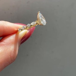 Authentic Oval Cut <b>Diamond</b> Solitaire Halo <b>Ring</b> 14K Solid Gold Lab Grown VS1 1.01CT IGI Certificate For Engagement Proposal Gift - Product Image 4