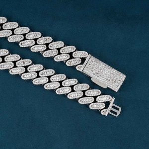 Collier chaîne cubaine baguette sertie de pierres, style hip-hop de luxe, épais et imposant, finition or blanc, unisexe - Product Image 3