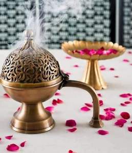 กระถางธูปทองเหลืองโบราณพร้อมที่จับตกแต่งโลหะ Dani ที่วางควันสำหรับวัดของตกแต่งบ้าน - Product Image 6