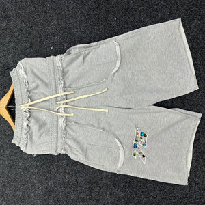 กางเกงขาสั้นลำลองผู้ชาย OEM ผ้าฝ้าย 100% เป็นมิตรกับสิ่งแวดล้อม ระบายอากาศได้ดี ลายพิมพ์/สีพื้น  ขั้นต่ำในการสั่งซื้อน้อย ราคาถูก ย้อมสีพื้น - Product Image 2