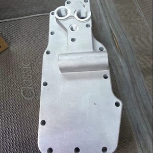 Couverture de refroidisseur d'huile diesel de haute qualité pour engins de construction – Composant moteur durable et résistant à la chaleur - Product Image 1