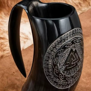 Mug à runes vikings artisanal - Product Image 1