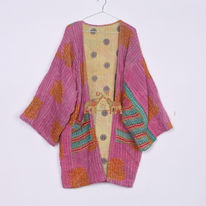 Manteau Kantha en coton traditionnel fait à la main pour femmes Kimono Veste Kantha réversible vintage Conception Méthode de tissage tissé - Product Image 5