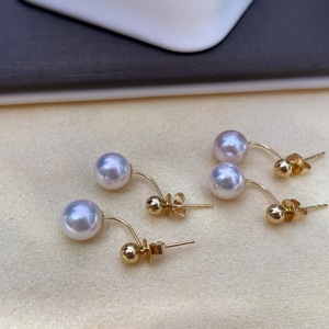 Boucles d'oreilles en or 18 carats avec perle noire de Tahiti de 10-11 mm, rondes, style luxe léger, bijoux polyvalents et tendance, légèrement imparfaits - Product Image 2