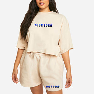 Ensemble 2 pièces femme été, nouveau style streetwear, logo personnalisé, couleur unie, t-shirt oversize à col rond et manches courtes, et short. - Product Image 1