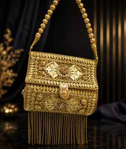 Bolso de Mano de Metal de Lujo con Asa de Cuentas, Bolso de Mano Decorativo con Relieve, Bolso de Fiesta con Borlas de Cadena para Mujer - Product Image 4