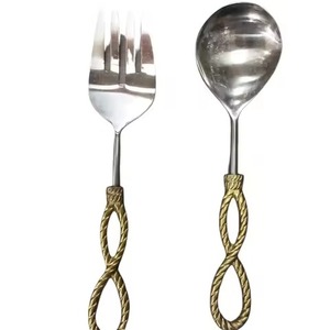 Stylish Metal Salad Serving Set Resin Handle for Restaurant Hotel and Dining Table Serving Purpose - Product Image 6