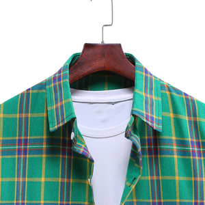 Camisa de Franela de Algodón a Cuadros de Color Verde, la Más Vendida, con Botones y Ojales - Product Image 2