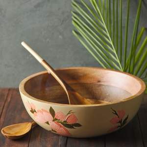 Hermoso tazón de madera hecho a mano con diseño esmaltado, perfecto para servir ensaladas, frutas y platos gourmet. - Product Image 6