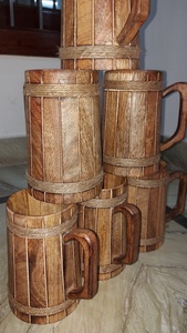 Chope à bière rustique en bois artisanal avec motif géométrique, autocollante pour le service et les cadeaux de Diwali et du Ramadan - Product Image 4