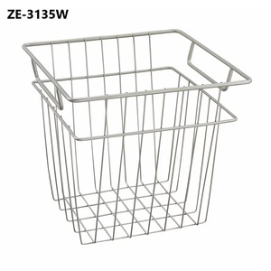 Panier de rangement en fil métallique argenté avec poignées rabattables, bac organisateur pour garde-manger et cuisine - Product Image 2