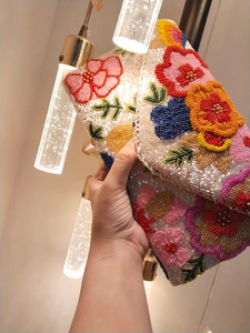 กระเป๋าคลัทช์ประดับลูกปัดทำมือ |   กระเป๋าสะพายลายดอกไม้พร้อมสายสะพาย - Product Image 3