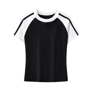 Crop top pour femme à manches raglan, coupe ajustée, confortable, respirant, doux, col rond, uni, sexy, à manches courtes - Product Image 1