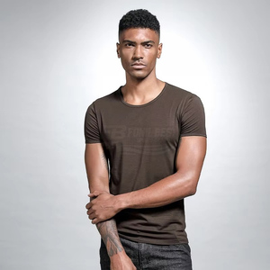 T-shirt décontracté à manches courtes pour homme, 100 % coton jersey 180 grammes, personnalisable sur le devant, respirant, coupe classique, faible MOQ - Product Image 4