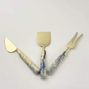 Juego de Cubiertos para Restaurantes, Acabado Dorado, Juego de 3 Piezas, Cuchillo para Queso y Cuchillo de Cocina de Metal, Juego de Herramientas Personalizadas, Fácil Agarre - Product Image 3