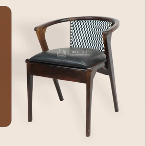 Fauteuil baril contemporain en bois massif avec dossier en rotin, coussin d'assise en similicuir souple et dossier en rotin à motif tissé à carreaux - Product Image 2