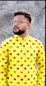 Kurta de algodón amarillo para hombre con estampado digital, diseño rojo y marrón, corte regular, estilo tradicional informal de India y Pakistán - Product Image 4