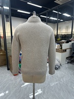 Veste d'hiver en laine beige pour homme avec fausse fourrure et double fermeture