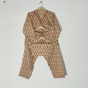 Ensemble de pyjama floral imprimé à la main de qualité supérieure 2026 - Vêtements de nuit en coton artisanal, pyjama et tenue d'intérieur d'été pour femme, cadeau - Product Image 5