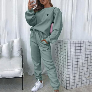 Ensemble de survêtement pour femme style classique, coupe décontractée, deux pièces, pour un confort quotidien, les week-ends et les voyages - Product Image 2