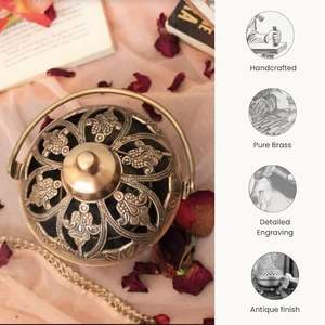 Brûleur d'encens métallique artisanal écologique avec base stable conçue pour éviter le basculement, idéal pour l'encens indien de qualité supérieure et la diffusion de parfums domestiques. - Product Image 4