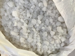 Snow White Natural Crushed Quartz Industrial Grade Non-Toxic Durable High Hardness 98% SiO2 for Garden & <b>Landscaping</b> - Product Image 2